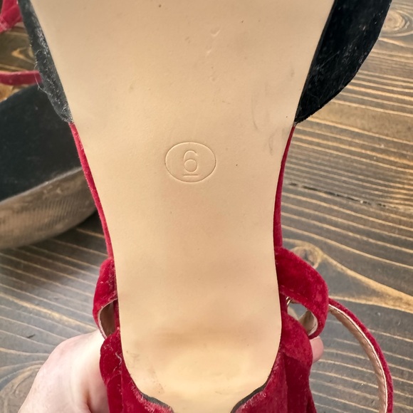 De Blossom Collection Closed Toe Ankle Strap Pumps - Picture 6 of 6